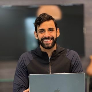 Dr. Vinicius Faria