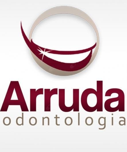 Dra. Paula Araújo Arruda