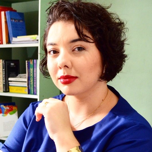 Dra. Julia A. S. Costa