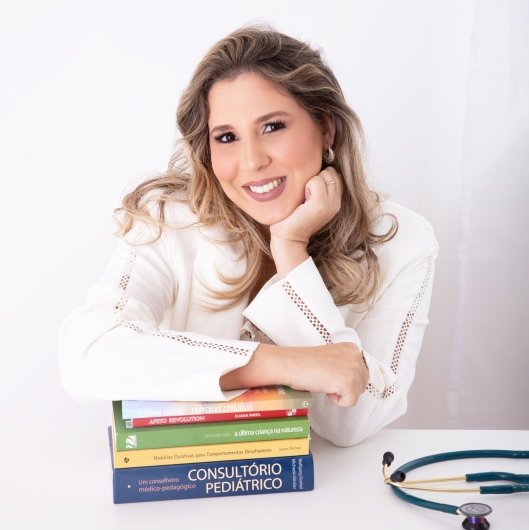 Dra. Bárbara Oliveira