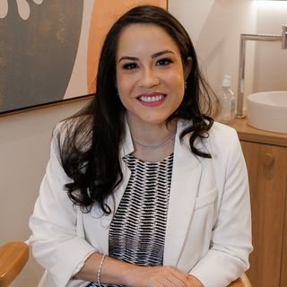 Dra. Fernanda Sá De Moura Cavalcante