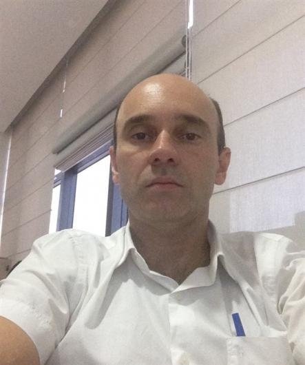 Dr. Mauricio de Bastos C Junior