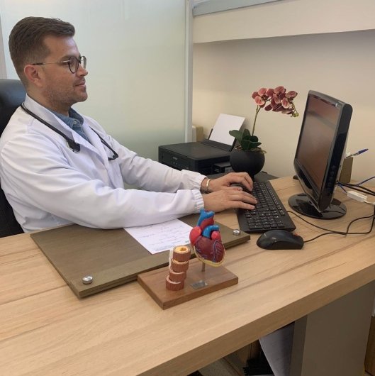 Dr. Leandro Henrique Carvalho