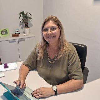 Dra. Anne Magaly Filgueira Lopes