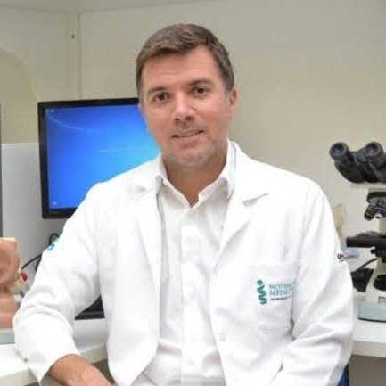 Dr. Lucas Macedo