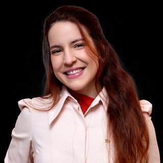 Marina Ramalho Ribeiro .