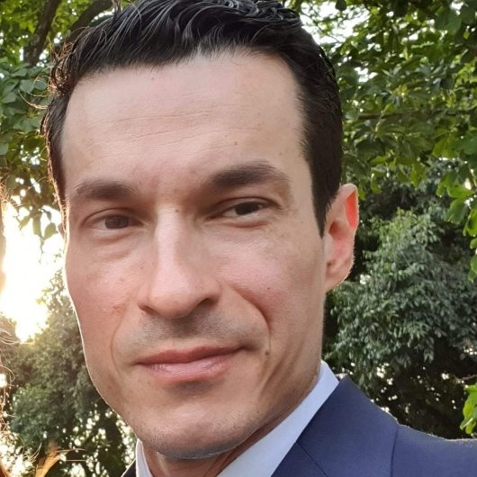 Dr. Andre Faria