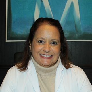 Dra. Renata Martinez