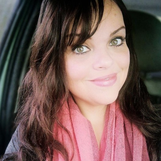 Dra. Katia Raquel Viana