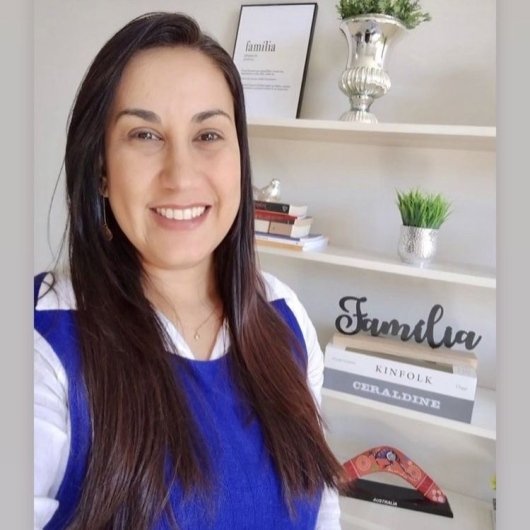 Dra. Thais Ferreira da Silva