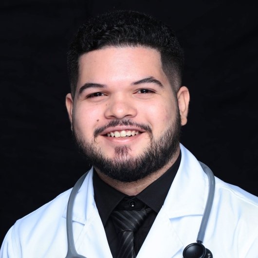 Dr. Lucas Carneiro