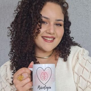 Dra. Laryssa Guedes