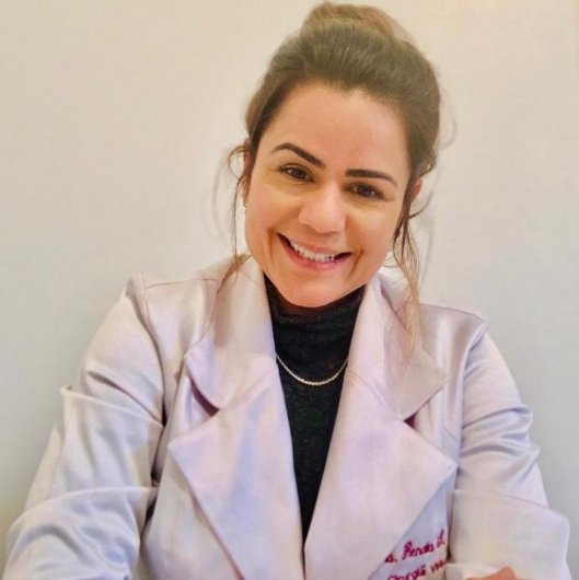 Dra. Renata Sousa Lopes