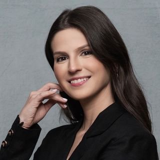 Dra. Daniela Siqueira