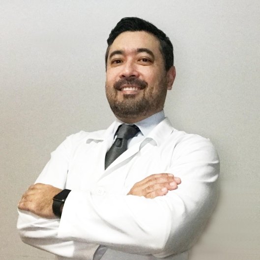 Dr. Carlos Eduardo Narciso Sakai