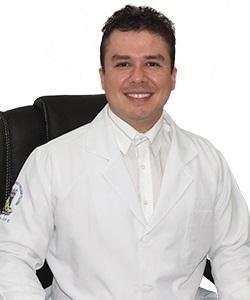 Dr. Daniel Miná