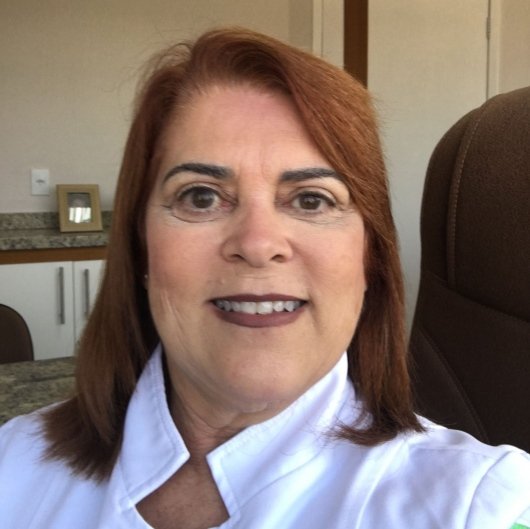 Dra. Anelise Luderer Dias