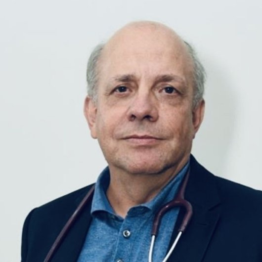 Dr. Carlos Starling