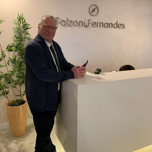 Dr. Ricardo Falzoni