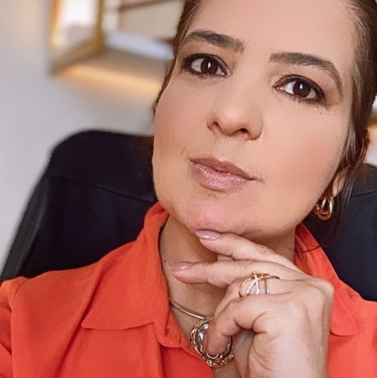 Dra. Angélica Rodrigues