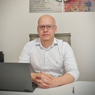 Dr. Gustav Bögel