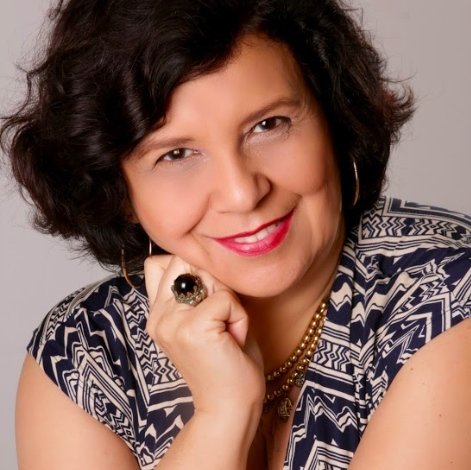 Dra. Jacqueline Silva Carpes