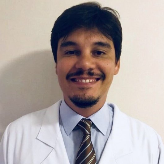 Dr. Ricardo Rovina