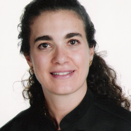 Dra. Fabiane Andrade Mulinari Brenner