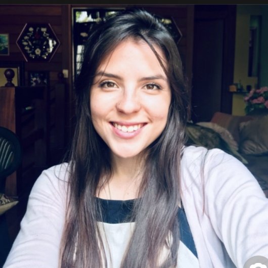 Dra. Thaina Ferreira Paulmichl