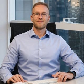 Dr. Rodrigo Novotny