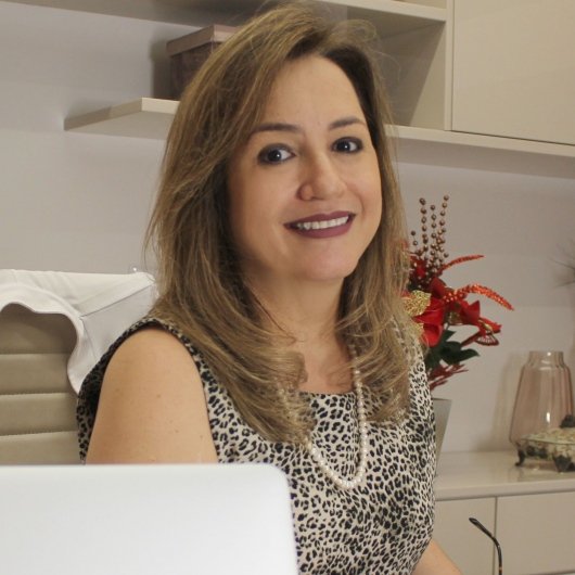 Dra. Maria Lúcia Faleiros da Costa Machado