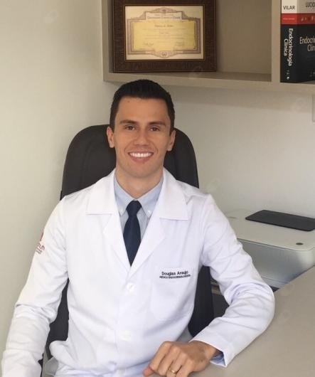 Dr. Douglas Araujo