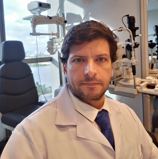 Dr. Cleriston Lucena Oliveira