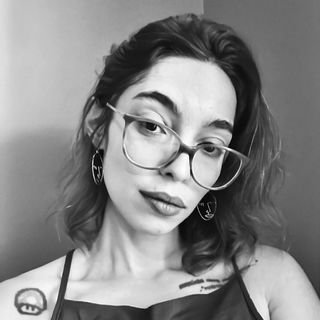 Prof. Ana Luiza Xavier Lelles