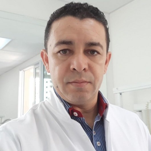 Dr. Aleandro Jesus da Silva