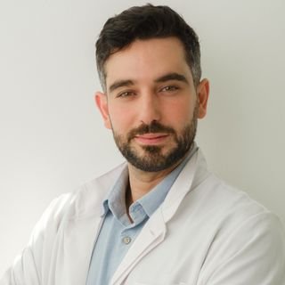 Dr. Vitor Demuner Almeida