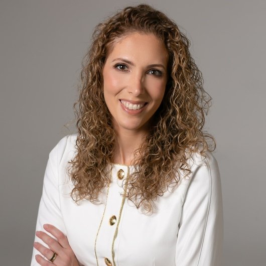 Dra. Ana Carolina Freire Costa