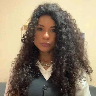 Dra. Valdirene Souza Teixeira