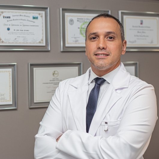 Dr. Fábio Araújo Fernandes