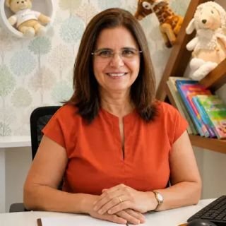 Dra. Katia Sylene Rocha Caetano