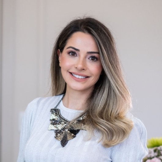 Dra. ⁠Vanessa de Sousa Mançano Wohnrath