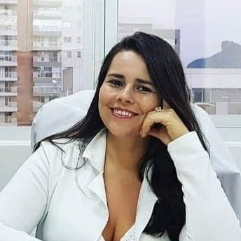 Dra. Juliane Henrique dos Santos