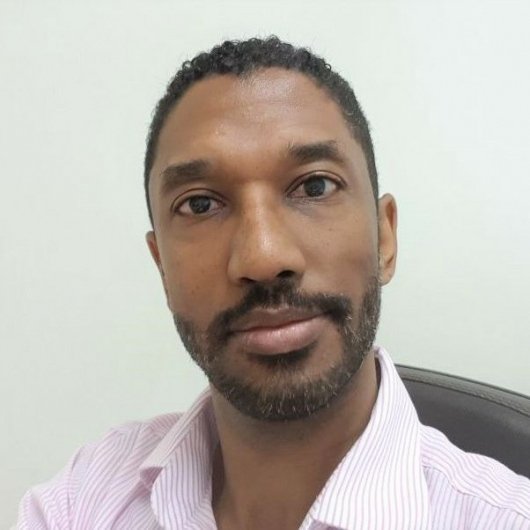 Dr. Júlio César Menezes Vieira