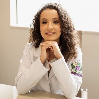 Dra. Brenda Gontijo de Moura