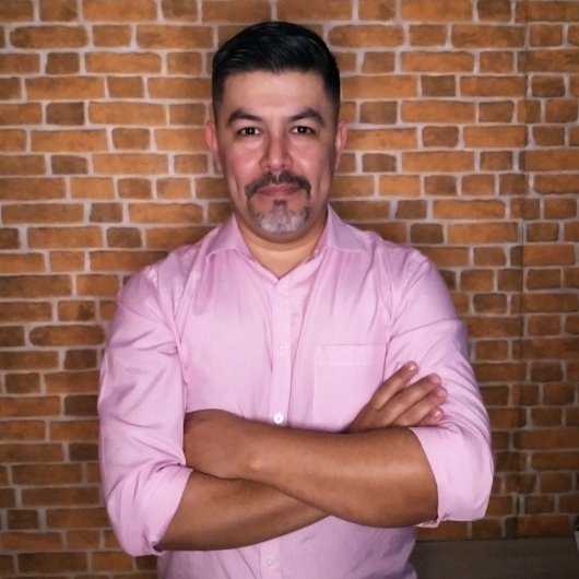 Dr. Álvaro Zamorano