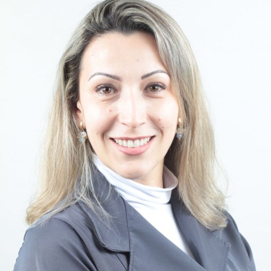 Dra. Ana Carolina Cabral Dos Santos