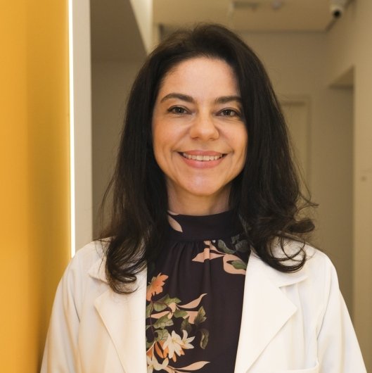 Dra. Marcia Adriane Campos