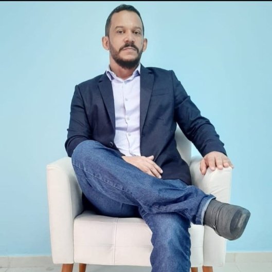 Dr. Carlos Assis