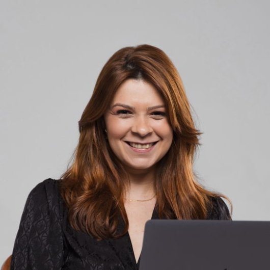 Dra. Ediane Lima Martins