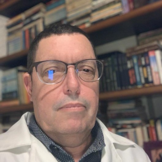Dr. Flavio Pacifici